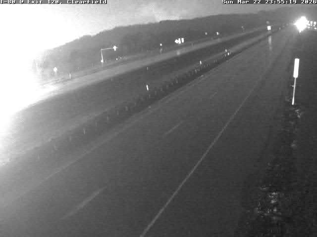 I-80 W/B @ Exit 120 Clearfield-Shawville SR-879 Clearfield live webcam