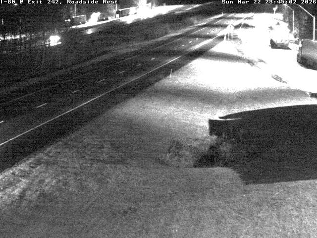 I-80 E/B MM 246 @ Roadside Rest Columbia Co. live webcam