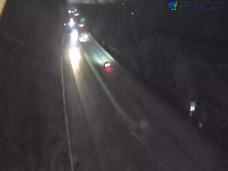 I-76 @ MM 334.3 (EAST OF CONSHOHOCKEN CURVE) live webcam