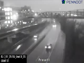 I-376 @ EXIT 71A (GRANT ST) live webcam