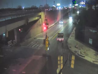 STATE RD @ BRIDGE ST live webcam