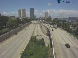 Live snapshot from I-95 @ Exit 20 (COLUMBUS BLVD)