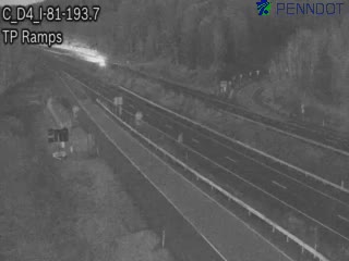 I-81 @ EXIT 194 (US 6 EAST/US 11 CLARKS SUMMIT) live webcam